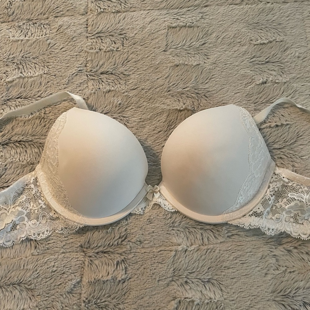 Victoria’s Secret Push Up Bra - 34C - Dream Angels